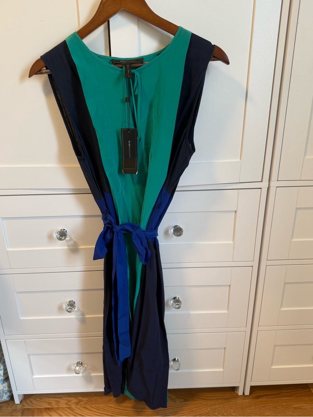 BCBGMaxAzria Sleeveless Colorblock Dress in Teal and Navy Blue